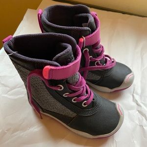 Kids Plae Boots
